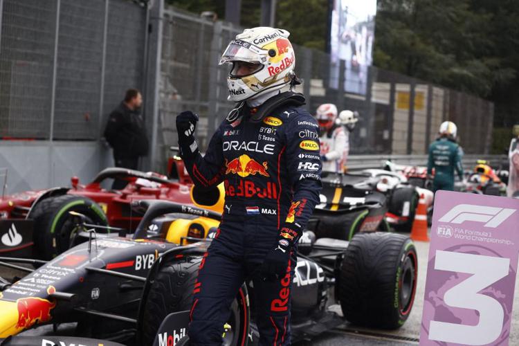 F1 Gp Imola 2022, Verstappen pole e Leclerc secondo