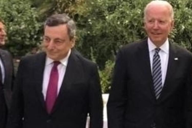 Mario Draghi (L) and Joe Biden (R)