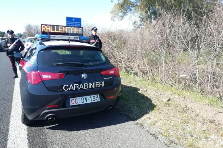 Incidente a Barletta, auto contro guardrail: morta bimba di 8 mesi