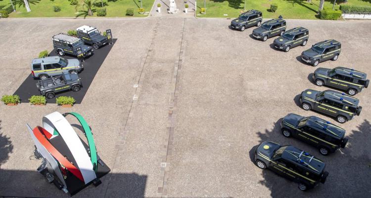 Con 50 Defender per le Fiamme Gialle si conferma partnership Land Rover-Gdf