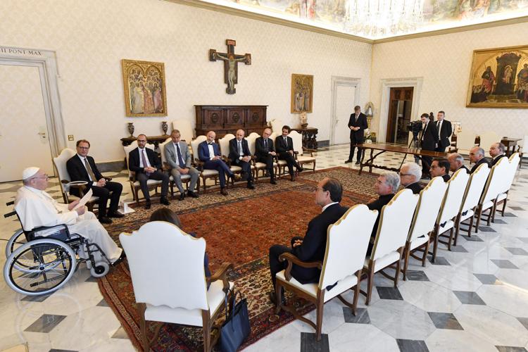 Papa Francesco riceve i rettori delle università del Lazio: “Ripensare i modelli di sviluppo”
