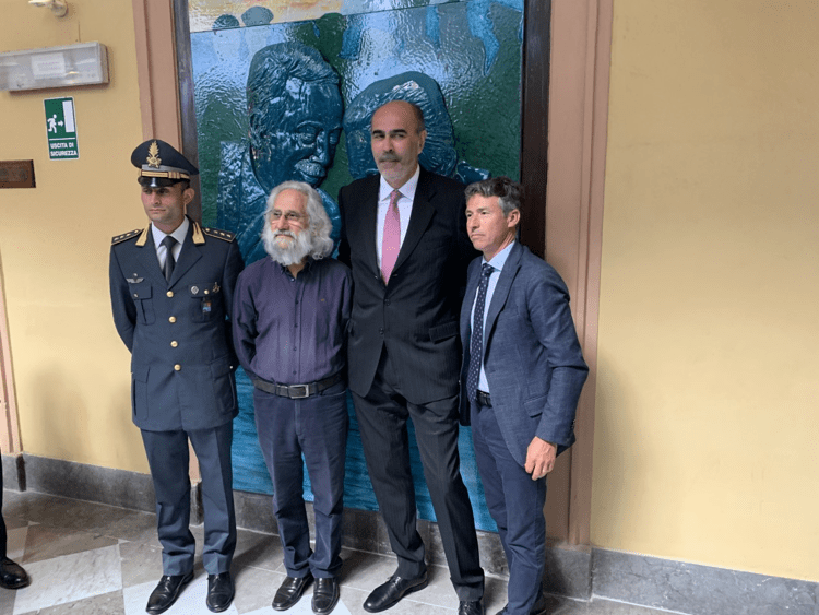 Inaugurata in Questura parete scultorea con Falcone e Borsellino