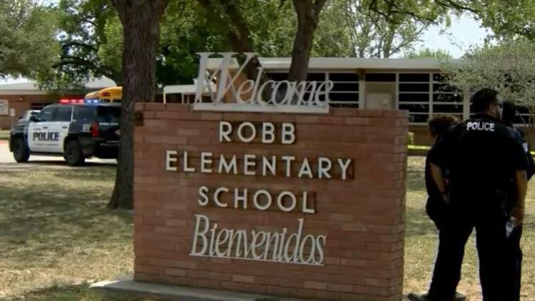 Texas, 18enne fa strage in scuola elementare: uccisi 19 bambini