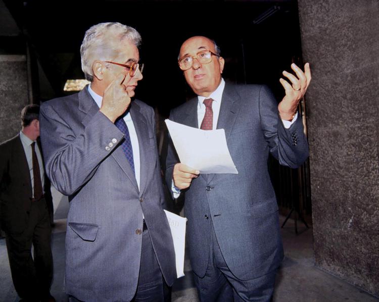 Mattarella e De Mita nel 1997 (Foto Fotogramma)