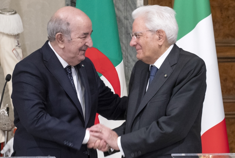 Mattarella incontra Presidente Algeria: “Amicizia solida e strategica”