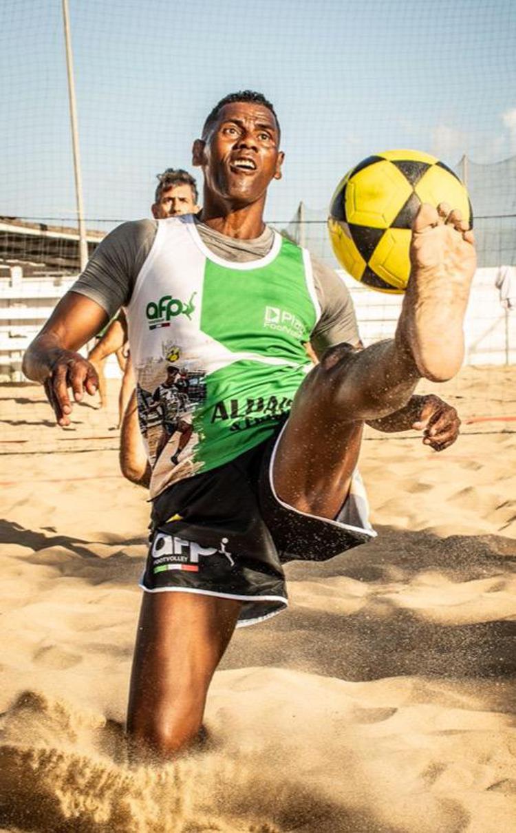FootVolley, Aldair: 'Sta decollando in Italia una disciplina che in Brasile  è praticata da tutti' - Adnkronos.com