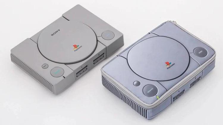 L'astuccio ufficiale PlayStation riporta alla mente vecchi ricordi