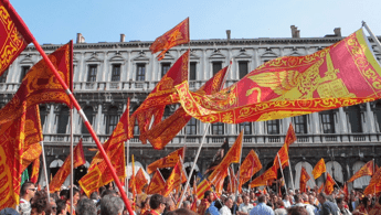 Autonomy, Venetians on a war footing: “Betrayal by a loan shark”