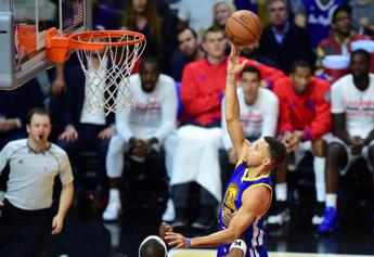 Finali Nba, Golden State batte Boston in gara 4: 2-2
