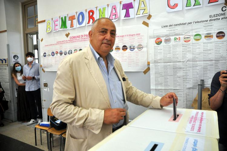 Elezioni comunali Palermo 2022, Lagalla avanti: exit poll