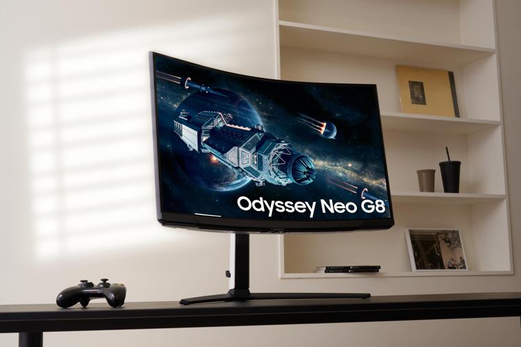 Samsung lancia il primo monitor gaming 4K con aggiornamento da 240Hz
