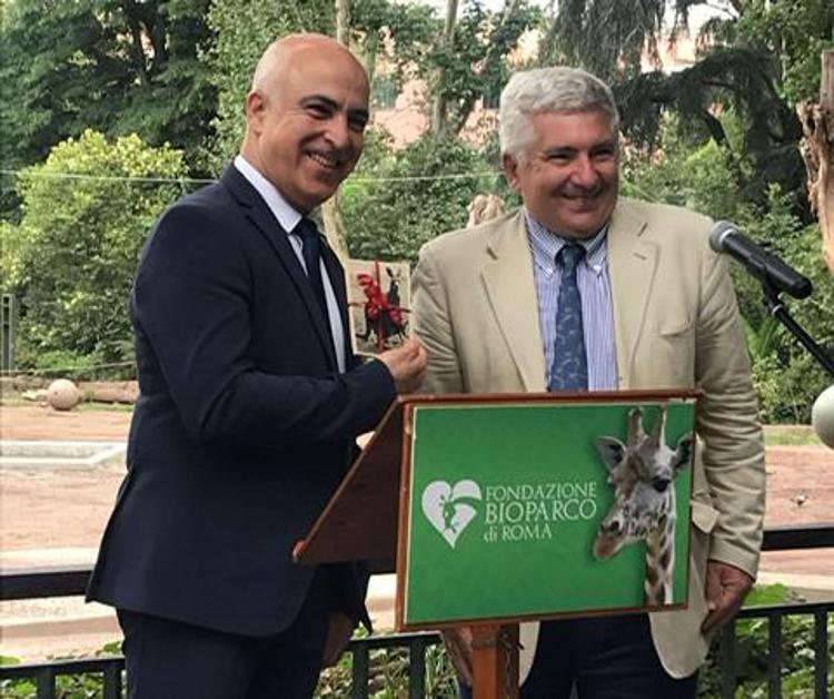 da sinistra, l'Ambasciatore d'Israele in Italia,  Dror Eydar, e il presidente della Fondazione Bioparco di Roma, Francesco Petretti (Foto Bioparco) 