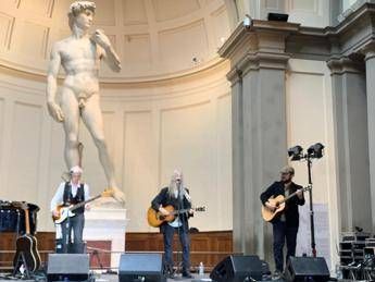 Patti Smith bows to the ‘beauty’ of Michelangelo’s David