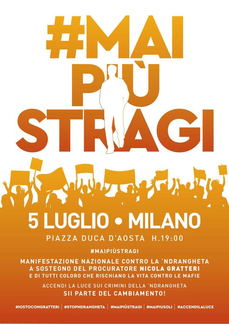 La manifestazione di Milano contro le mafie. Oltre 130 le associazioni della società civile.