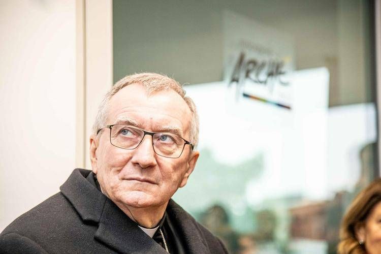 Il cardinale Pietro Parolin (Fotogramma)