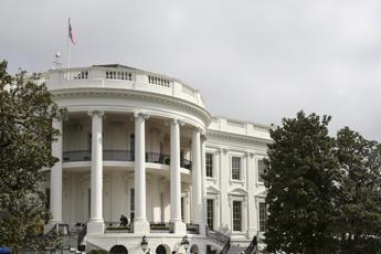 Lightning near the White House, 3 dead