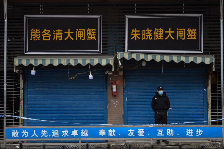 Covid, 4 casi a Wuhan: un milione di persone in lockdown