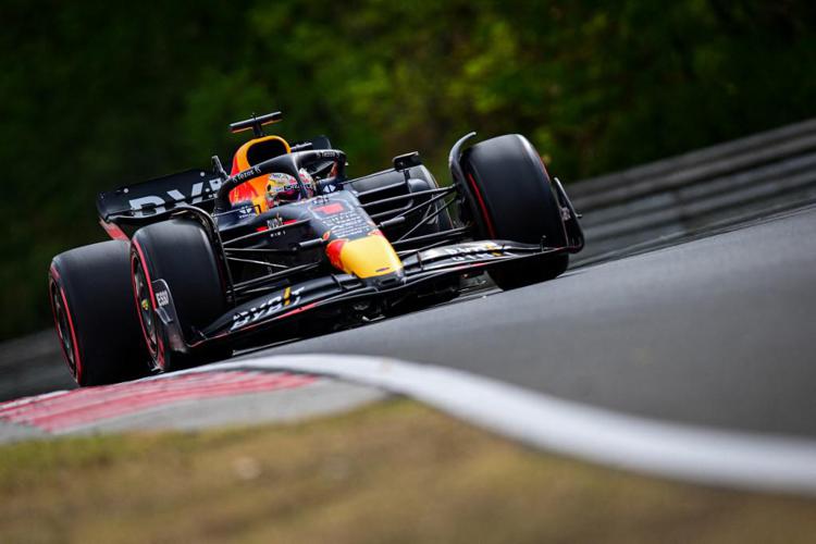 F1 Gp Ungheria, Verstappen vince con Red Bull e disastro Ferrari