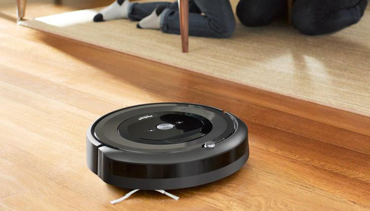 Amazon acquista l'azienda dei robot Roomba per 1,7 mld di dollari