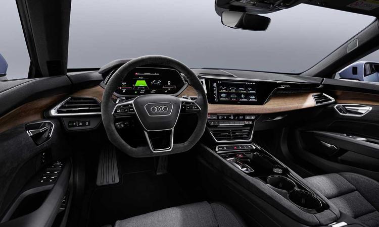 Audi: rivestimenti con materiali riciclati