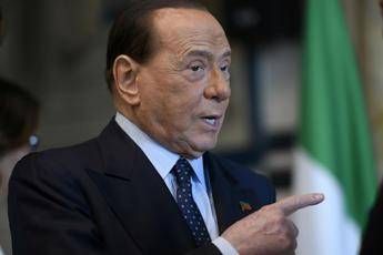 Social hug to Berlusconi: support from 9 out of 10 users, few haters
