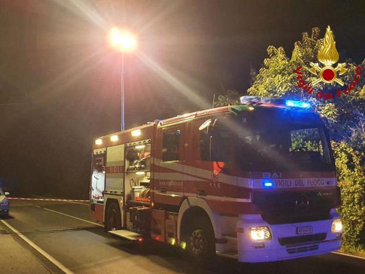 Treviso, auto finisce in canale di scolo: morti 4 ragazzi