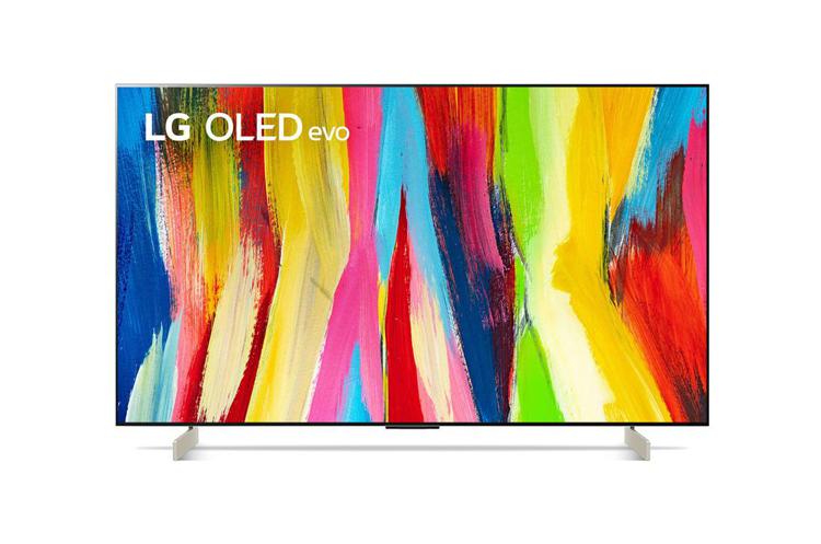 LG annuncia il TV OLED più grande del mondo: 97 pollici