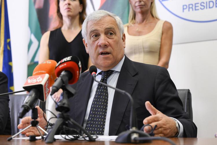 Tajani: 'strada navigator fallimentare, zero risultati'