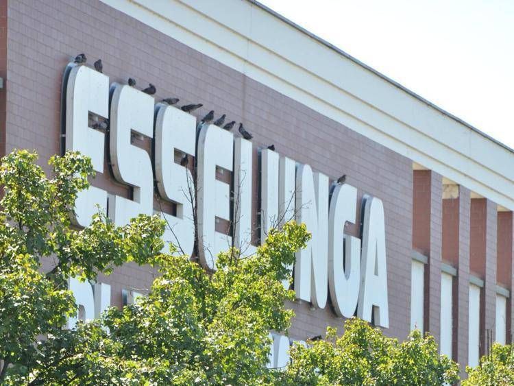 Supermercato Esselunga - (Fotogramma)
