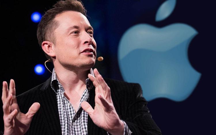 Elon Musk, trattative con Apple per il servizio satellitare su iPhone 14