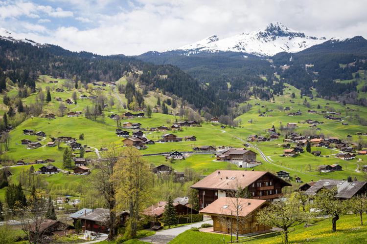 Svizzera, ridurre le emissioni costa 156 miliardi di dollari
