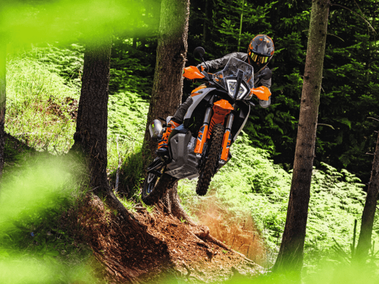 KTM: представляет новый 890 ADVENTURE R 2023