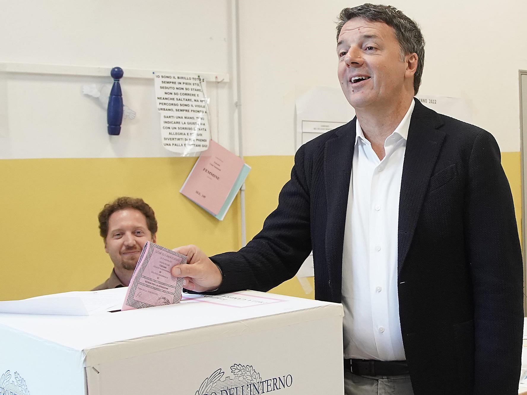 Renzi vota a Firenze