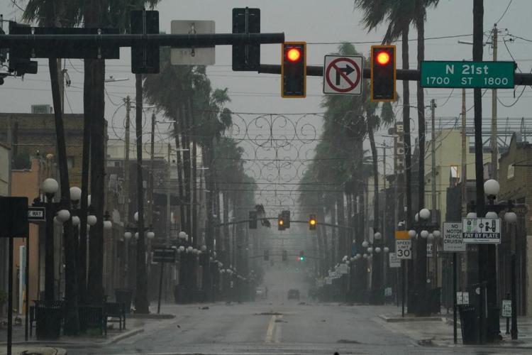 Usa, l'uragano Ian arriva in Florida: 