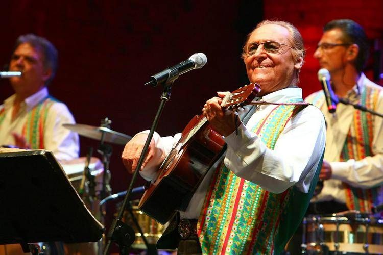 Renzo Arbore torna in tv con ‘Appresso alla musica’ Renzo Arbore torna in tv con ‘Appresso alla musica’
