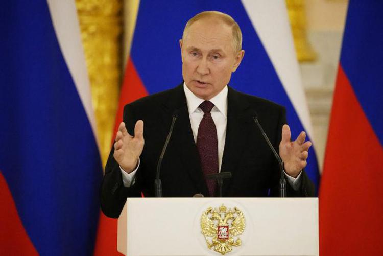 Gas, Putin sfida l'Europa: 