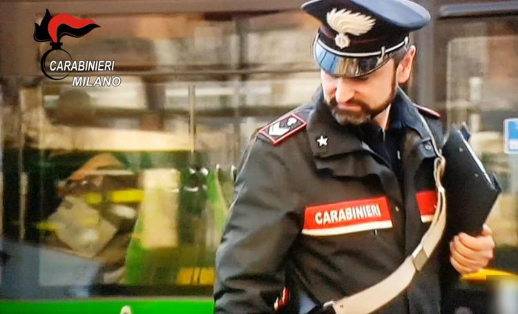 Calci e morsi a controllori su bus Vailate-Milano, arrestato