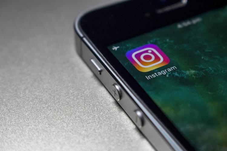 Instagram non funziona, account sospesi: #instagramdown, cosa succede