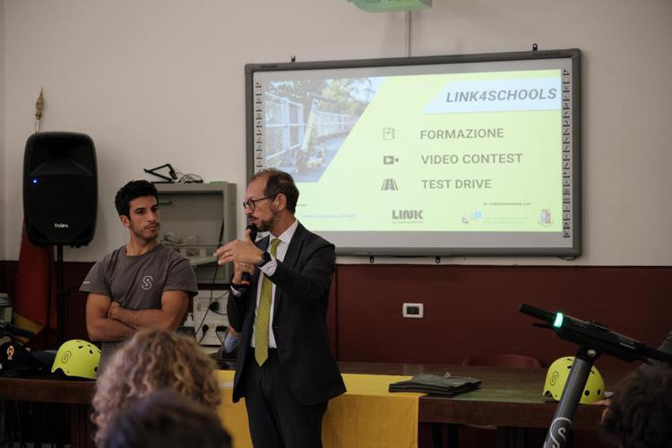 Educazione stradale e formazione per studenti, iniziativa di LINK4Schools a Palermo
