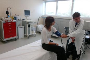 Salutequità, ‘recuperare cure perse per Covid, rifinanziare misure liste attesa’