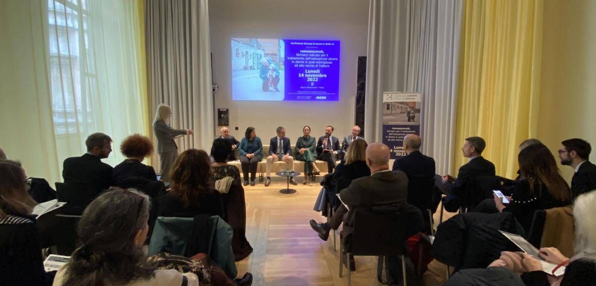 Osteoporosi, rimborsabile in Italia primo farmaco salva-ossa a doppio effetto
