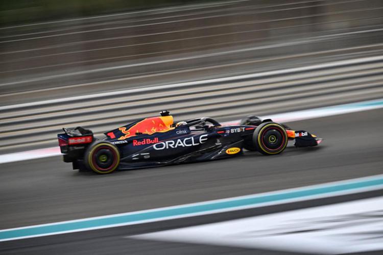 F1 Gp Abu Dhabi, Verstappen vince e Leclerc secondo nel Mondiale 2022