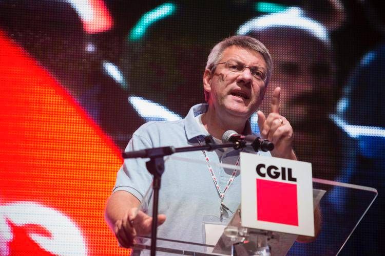 Landini chiama a sciopero per cambiare manovra, no di Cisl non è da buttare