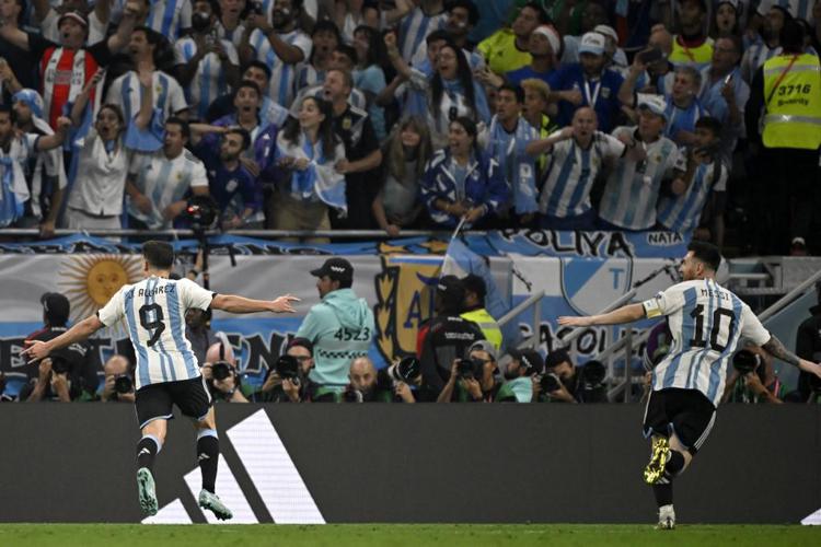 Mondiali 2022, Argentina-Australia 2-1: Messi contro Olanda nei quarti