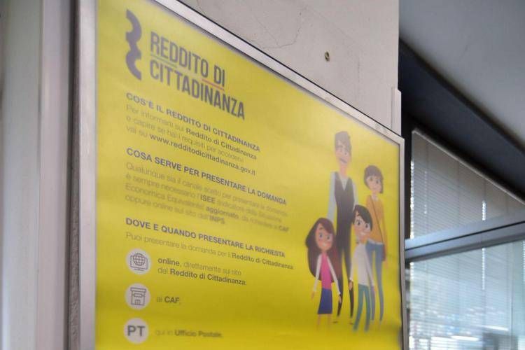 Le Faq del reddito di cittadinanza - (Fotogramma)