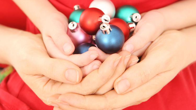 Un occhio alla bontà, l’altro alla solidarietà: i regali solidali per il Natale 2022