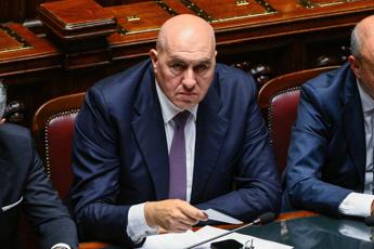 Crosetto and the ‘outburst’ on the magistrates, the minister in the Chamber: “My sentences are not serious”