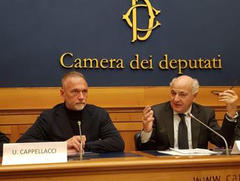 Tumori, Cappellacci (Fi): ’10 mln all’anno per lotta simbolici ma importanti’