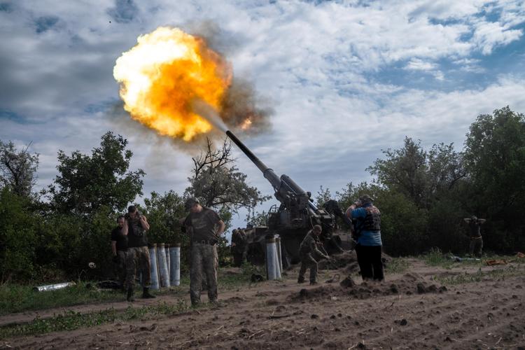 Ucraina, attacco Russia: missili su Kiev, Bakhmut distrutta