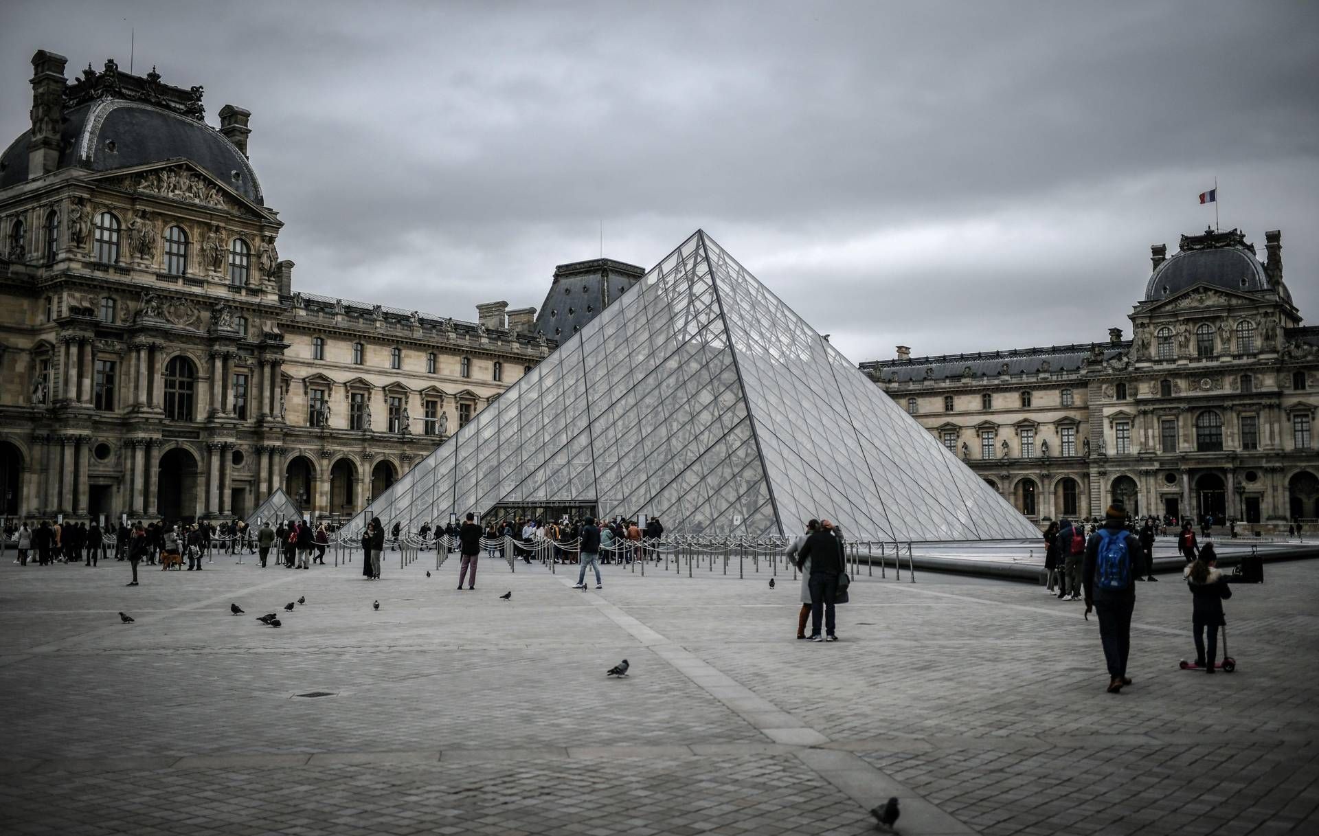 Louvre, 2024 Olimpiyatları öncesinde bilet fiyatlarını artırdı